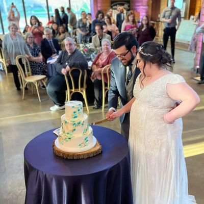 DevanNava's profile picture. Founding member of @Bacon_House 🥓, Buckeye 🌰🥇👖 , Science Dude 🧑‍🔬, Straw Hat Alliance 🏴‍☠️