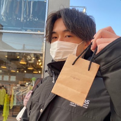 20歳|東京|起業|経営者|学生団体|経営者✖️学生交流会インターン|snsマーケ|通信事業|教育|「世界に誇れる日本に」|同世代の繋がり| 25卒