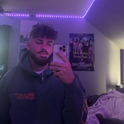 xMichaelHesh's profile picture. 