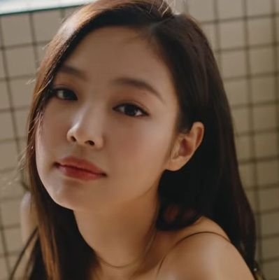 ㅤ〔 Parody ╱ 1996 〕ㅡ Cute and Sexy at the same time. A beautiful woman who can make your heart flutter. Professionally known as Jennie dè Kim.