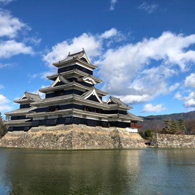 tama_webwriting's profile picture. 案件募集中｜webライティング、ブログ勉強中｜得意ジャンルはエンタメ、音楽、アニメ、ゲーム、神社仏閣、神話、英語学習｜長野県中部在住です。お仕事依頼以外のDMは返信しません。