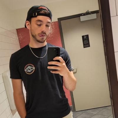 imzacharythomas's profile picture. Drink coffee. Create life. [+]