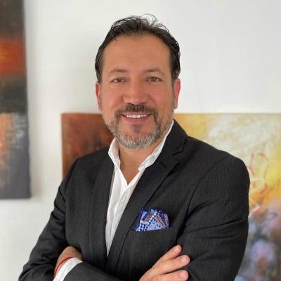 Trabajamos levantando el gran potencial del ser humano |🏁 Life Coach | 🗣️ Conferencista & Master Speaker | 👨👦👦 Empresario y Padre orgulloso