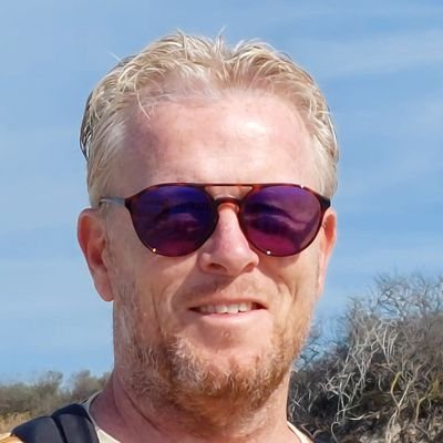BrinkyBus68's profile picture. Vrolijk