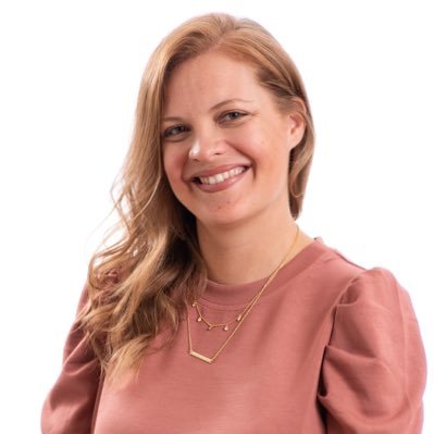 Wife, mommy, and passionate educator focused on building genuine, lasting relationships.