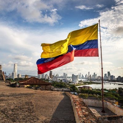 Amor por COLOMBIA, por esta tierra que me vio nacer, enamorada de su gente, sus paisajes y sus diferentes culturas.
