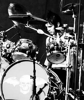 Frases e trechos de músicas do Avenged Sevenfold.       @ReeRigon