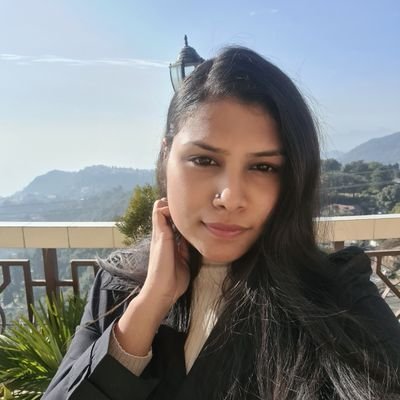 ChaviSometimes's profile picture. Francophile. Hodophile.