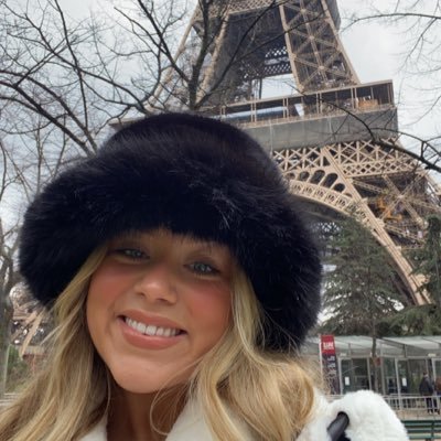 ShaunaByrne2406's profile picture. 