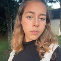 clau (@claauribeeiro_) 's Twitter Profile