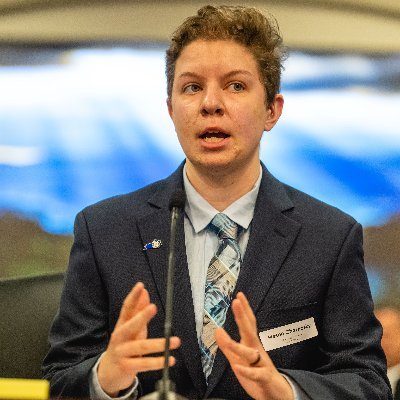 MasoninKY's profile picture. Proud Kentuckian.  I'm doing my best to make my state a better place to live for everyone he/him 🏳️‍⚧️

Opinions/RTs are mine and not my employer's.