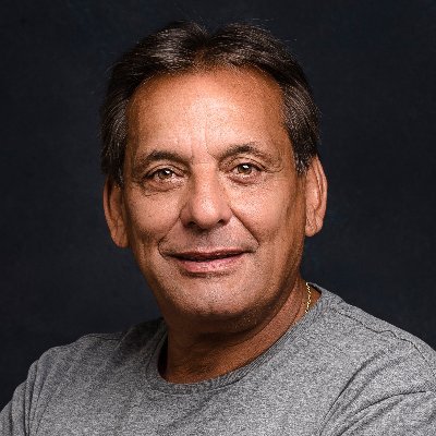 Peronista, Xeneize y orgulloso abuelo de Renata y Álvaro. Subsecretario de Transporte Terrestre Ministerio de Transporte PBA. FR 🇦🇷