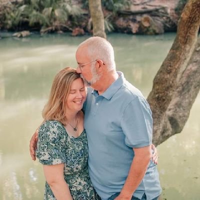 lundy_liz's profile picture. ❤A follower of Christ! Wife! Mother of 2! Teacher at the best school! Book lover! Shaping the future one person at a time! Promoter of kindness!❤