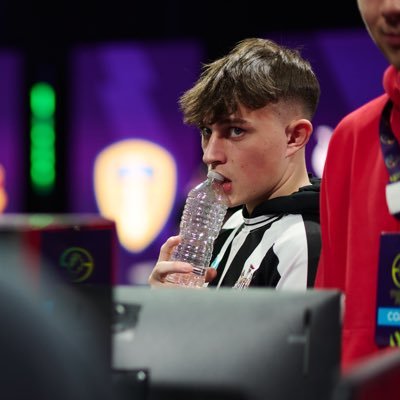 18 | Professional FIFA player F/A | 2x Epremier League finalist @Mancity @NUFC | BhughesyFIFA on twitch | Contact Bhughesy16@gmail.com