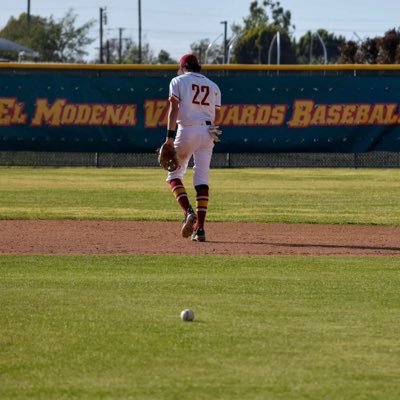 Logan Honikel #22 | 6’2” 165 | El Modena HS Varsity | SS | Class of 2026 | 4.4GPA