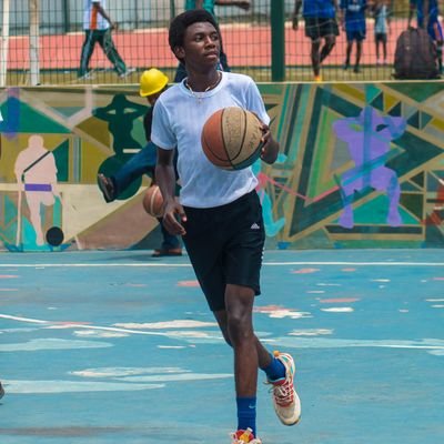 _afriyie_0's profile picture. Student athlete 🏀
01/08
WHY NOT
🤞🏽💙🥷