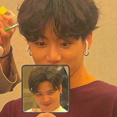 Just here for the kpop memesㅋㅋ ✺ Level 4 @ttmik student ✺ 괜찮지 않아도 괜찮아💜✺