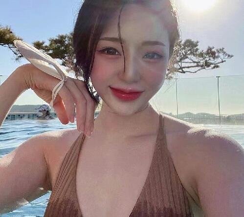 baehoo03's profile picture. 외로움 달래주는 좋은곳 \n여대생 스튜어디스  소인 애인대행\n\n        https://t.co/O5W2OGcffp