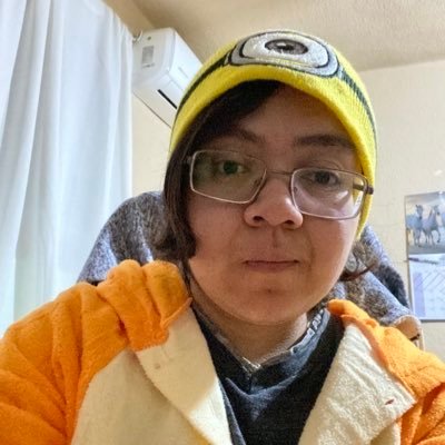 Hopeintheblood's profile picture. i'm a person that love to be writing and singing, but what I love the most is been with my guitar :D Medico en proceso :D