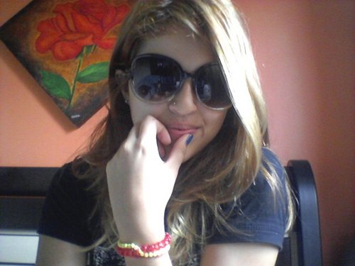 aquela quє ∂єixou ∂є acяє∂itaя єм coиtos ∂є fa∂as мais quє aiи∂a acяє∂ita єм uм fiиaℓ fєℓiz..

follow me αnd let• s go ! (sigα• me e vαmos lá)