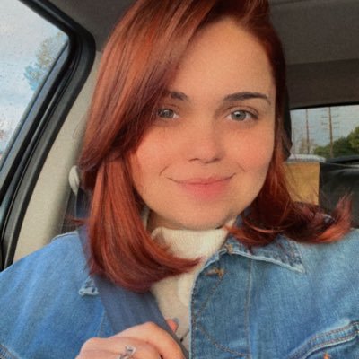 Leticia R. Profile