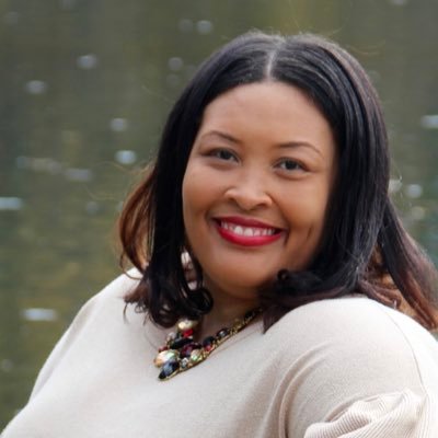 Christ Follower ✝️ Kingdom Ambassador 👸🏽 Admin Extraordinaire💡Author📚 Speaker🎤Teacher 👩🏽🏫 Soon Dr. 👩🏽🎓 Click link for sample of my CD 💿