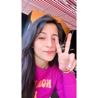 LazyBeann's profile picture. Nothing cool here | Sarcastic| Stuck in corporate world.