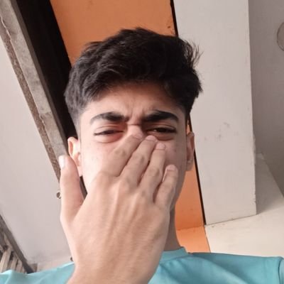 HrugvedV's profile picture. 