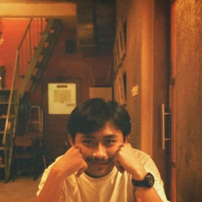 geurebeug's profile picture. Masih hidup