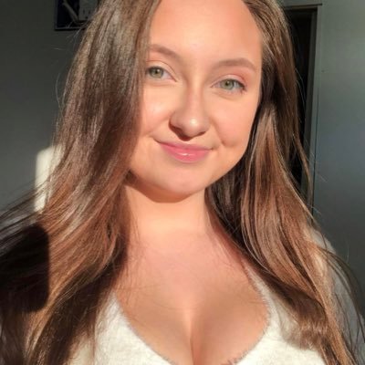 just a girl who retweets a lot of ffxiv, big brother, and random memes :))