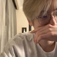 W (@8khnathip8) 's Twitter Profile