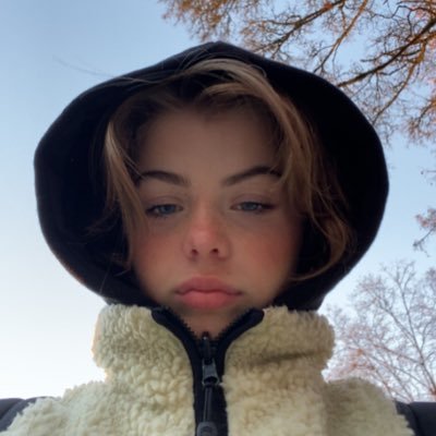 tasmliv's profile picture. L + ratio + ur not my bf