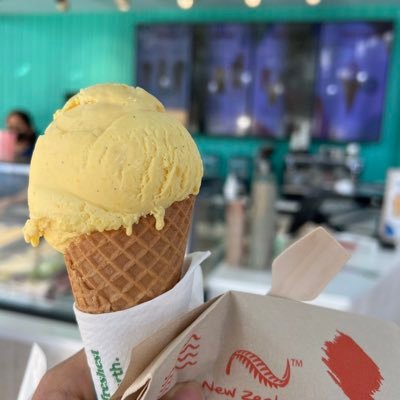 4lQ38zIInBHkk0m's profile picture. mau