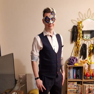 Your average guy who loves to game and have a laugh.