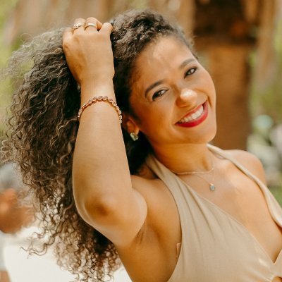 Mãe, criadora de conteúdo - Bilingual -
Português - Inglês|
Vida Saudável, Beleza & Fashion.
Contato: brunasilva8.contato@gmail.com