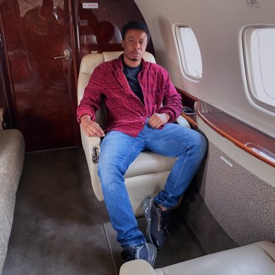 🏆|Talent Manager||Operations manager| #Oxlade #Wizkid #MugeezR2bees BBW❤️🌺 Manchester United ❤️🖤🤍