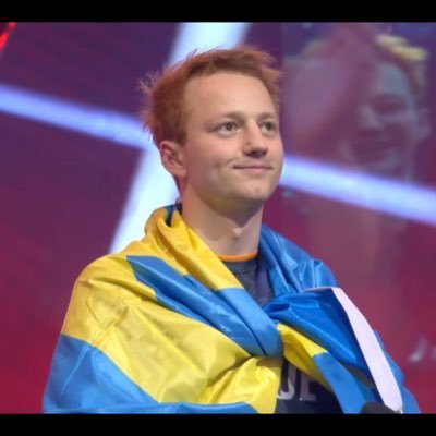 🇸🇪 midlaner @roguexofficial