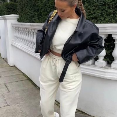 nessednn's profile picture. Orleans 📍