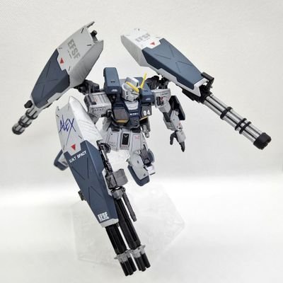 ガンプラをちょこちょこ作って喜んでいる人です。プラモデル好きの方、ガンダム好きの方、仲良くしてください。