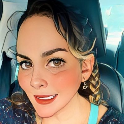 Diseñadora De la Comunicación Gráfica, Amo a DIOS EL DISEÑO..LA CREATIVIDAD, LA NATURALEZA...LA FOTOGRAFÍA, SERVIR A DIOS, DAR... ♥ estudie en la UAM-X