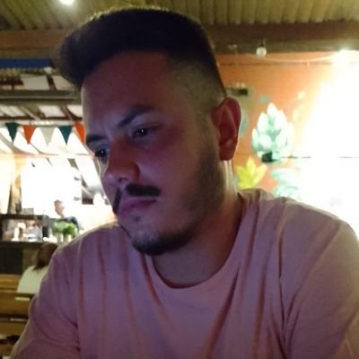 Bajista Argentino
Estudiante de programación
Papa ☺️