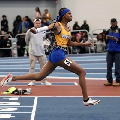Without faith, nothing is possible. With it, nothing is impossible. Varsity Track & Field | Simeon 2023 💛💙| GPA 4.4 #7 Email : jakiyapbaker@gmail.com