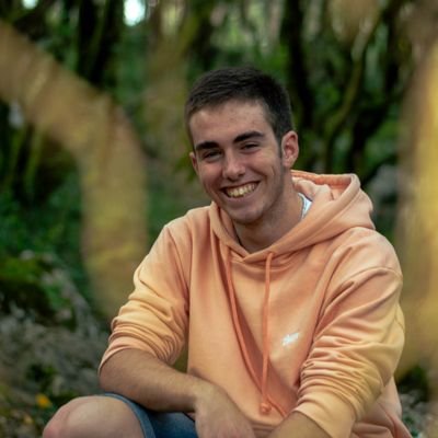 Triatleta 💙 Estudiante de periodismo en la UPV/EHU📝 A veces hablo de basket 🏀 Castro Urdiales 🥰