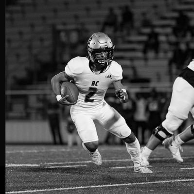 Class ‘23| QB | 5’11 180 lbs | GPA 3.4| 4.5 40 | Squat 455 | Bench 245 | Clean 275 | NCAA ID 2211729876 | 3 Yr Varsity starter | 1st team all district QB 6A