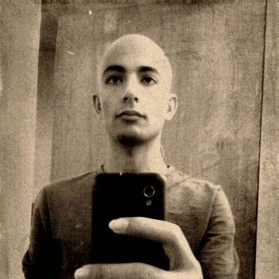 BahraniAlireza's profile picture. گمگین