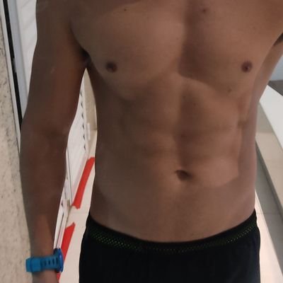 Boy versátil, voyeur, fetichista, marmita