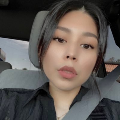 Lorenaa_x's profile picture. 