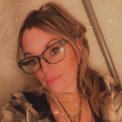 ✝️Believer🦋 Boy Mom 👦🏽🤎🧑🏽🦱 support them in all their sports activities 🏈🤼♂️⛹🏽♂️⚽️⚾️ lover of ☕️ & 🌮 🌻 are my favorite ❤️