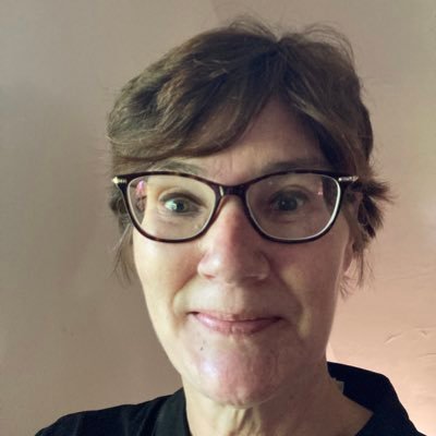 Mom, Writer, Democrat💙, #IVoteBlue, Lover of dogs, Pro Choice, Equality for ALL, Peace ☮️ Buccos/Pens/Steelers fan. No DMs please, BAN ASSAULT WEAPONS NOW! 🟧
