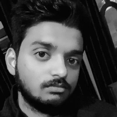 अजब जादू है तेरी गुफ्तगू में
मुखातिब हो तो पत्थर बोलता है
हमारी प्यास का मेयार ये है
कि खुद बढ़कर समंदर बोलता है....🤘🖤